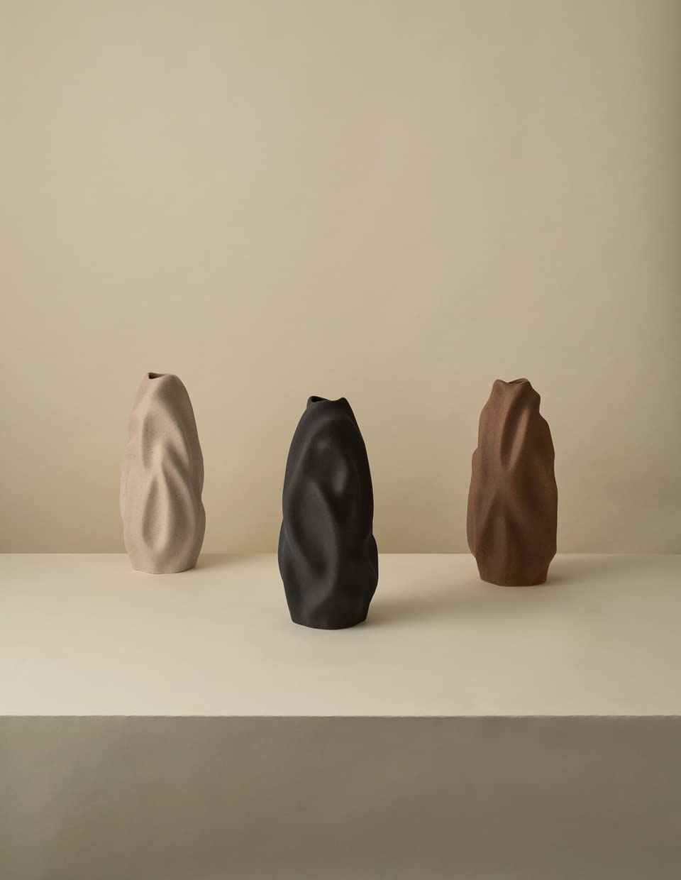 cooee-design-drift-30-cm-vase-steinzeug-pepper-grey-sandig image 2