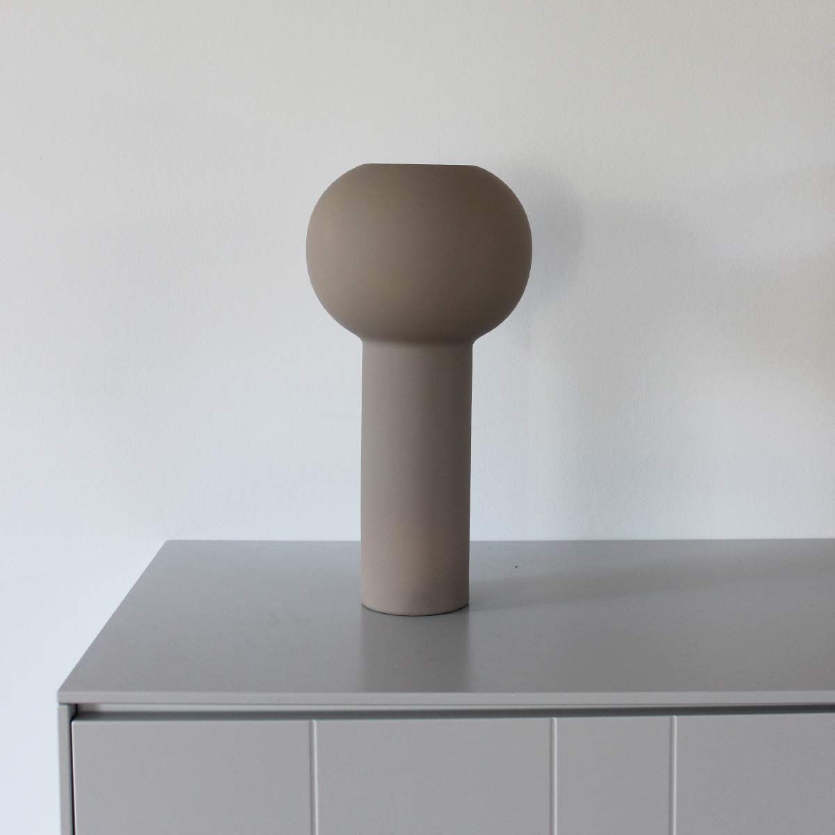 cooee-design-pillar-vase-keramikvase-sand-32-cm-matt image 3