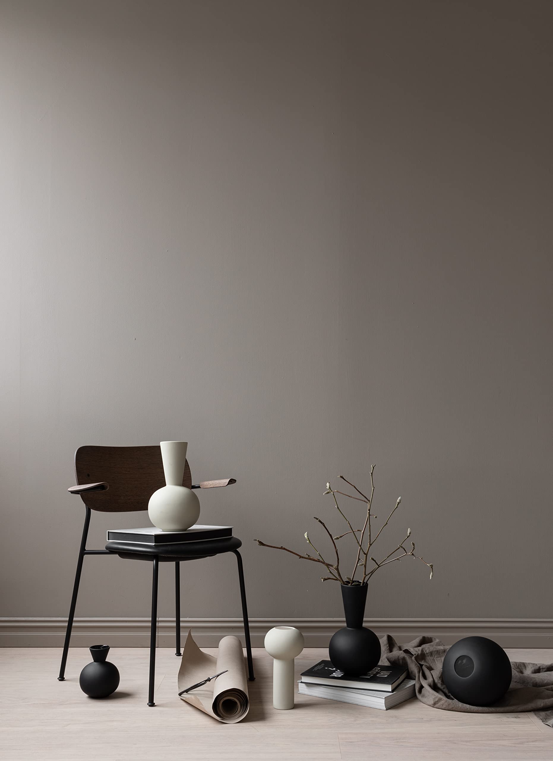 cooee-design-trumpet-vase-keramikvase-schwarz-30-cm image 2