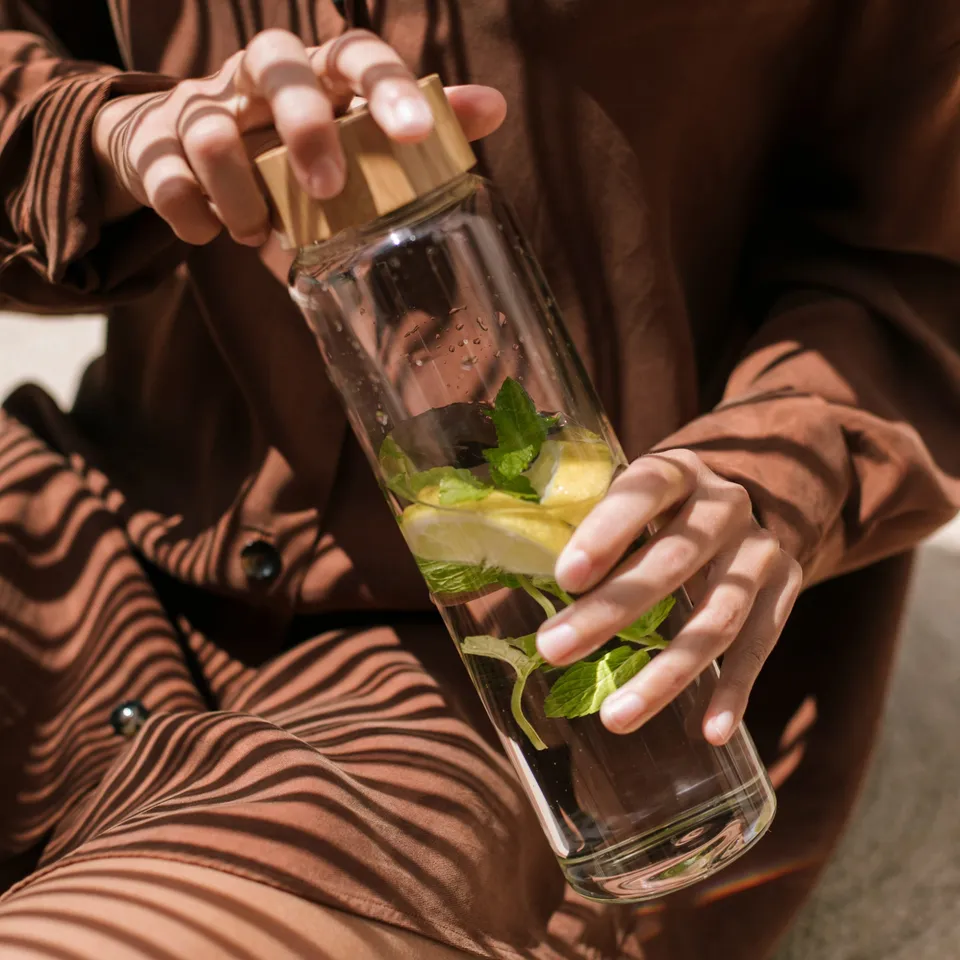 andrea-house-trinkflasche-bambus-wasserflasche image 1