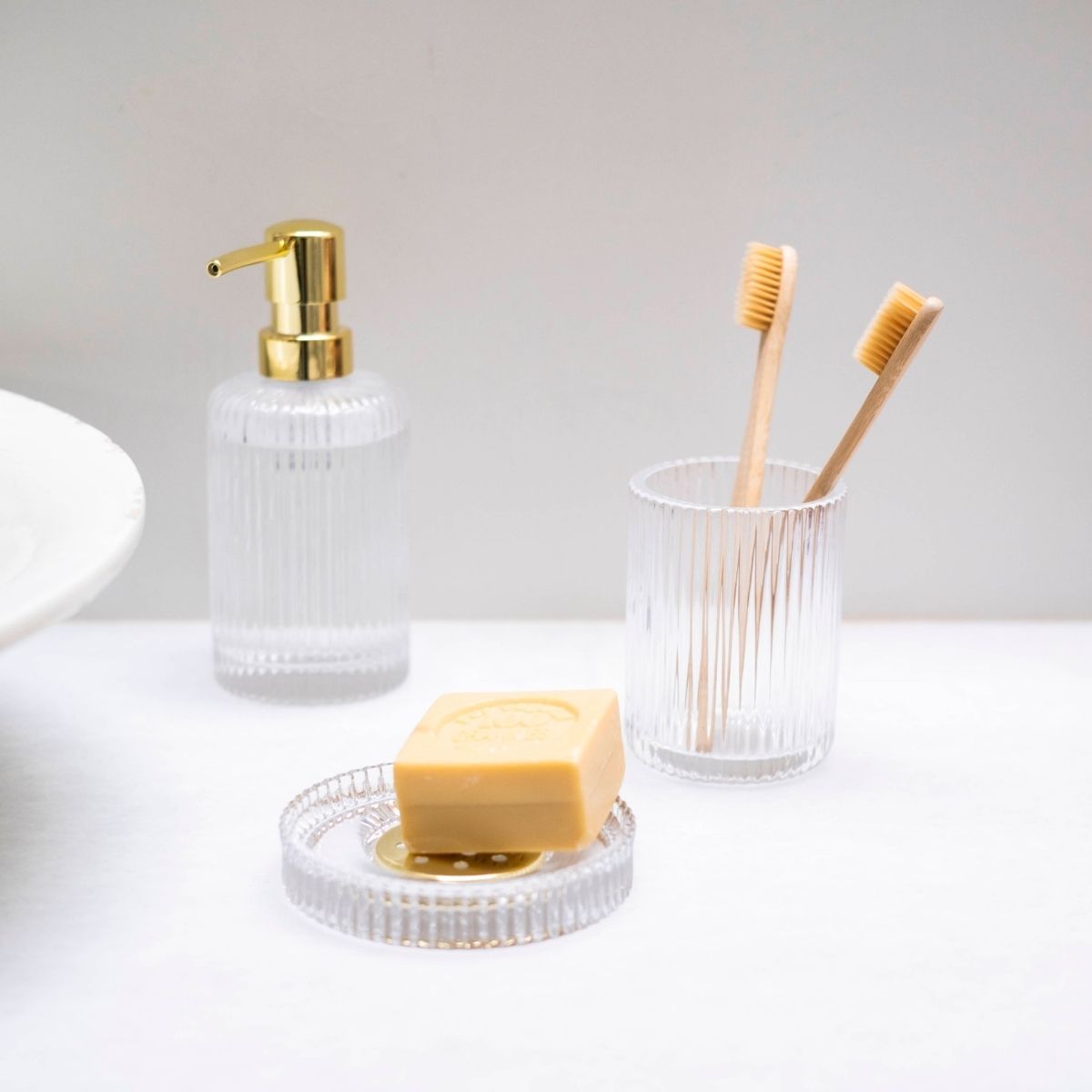 andrea-house-seifenspender-glas-gold-klassisch-bad image 4