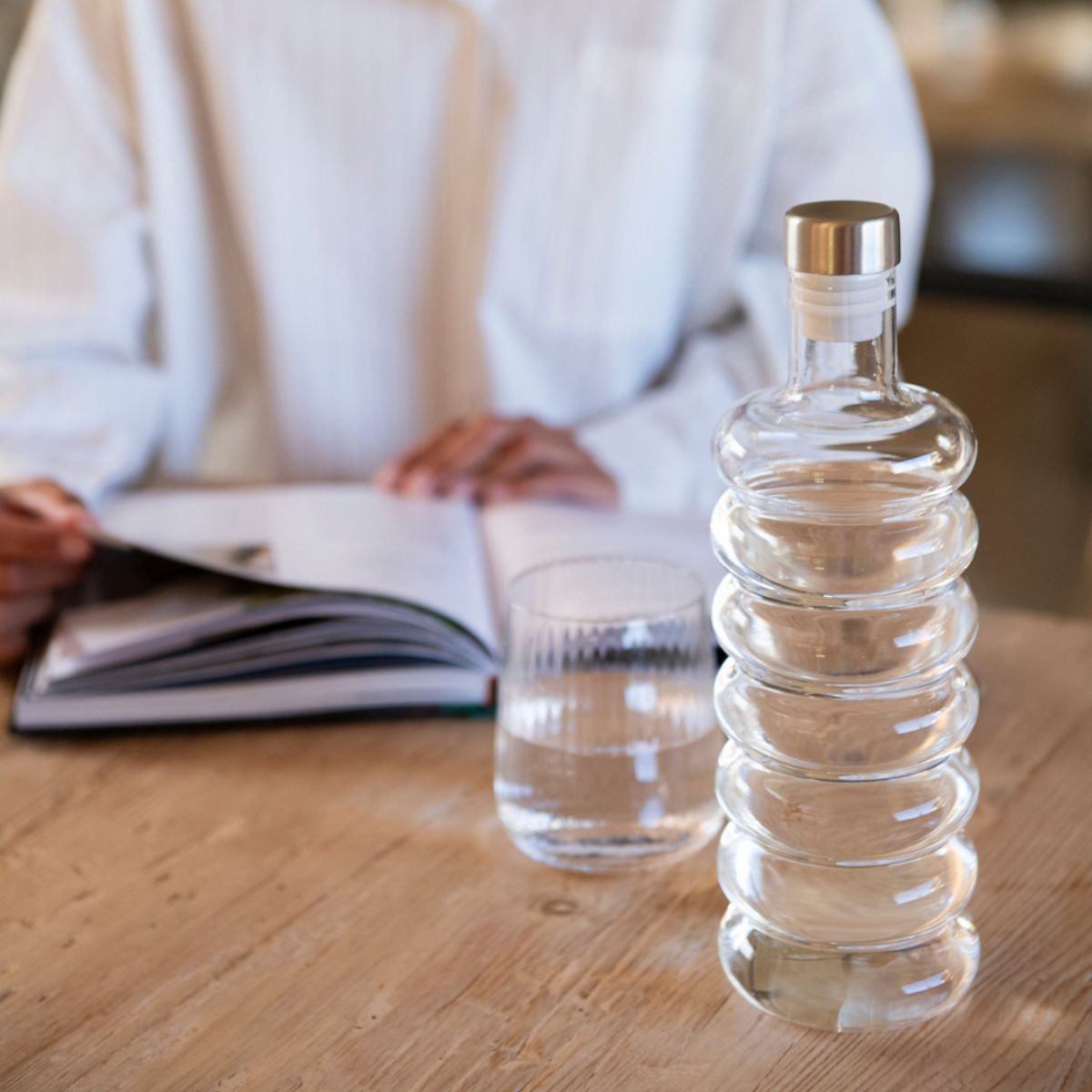 andrea-house-wasserflasche-glas-spiral-1-l image 1