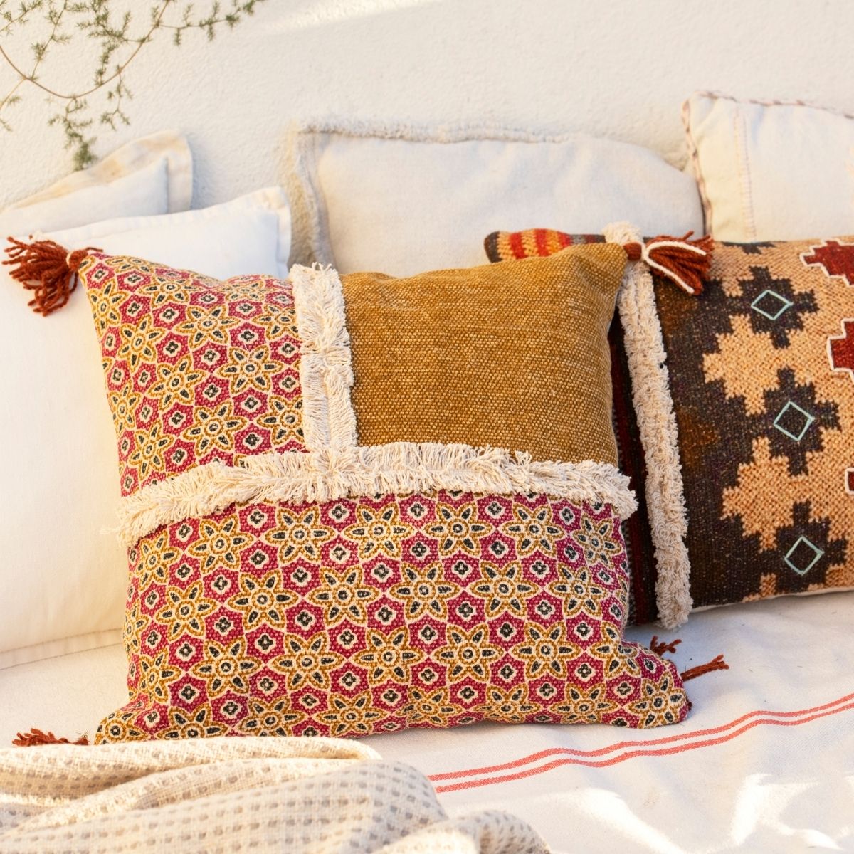 andrea-house-textil-dekokissen-baumwolle-rosa-blumen image 3