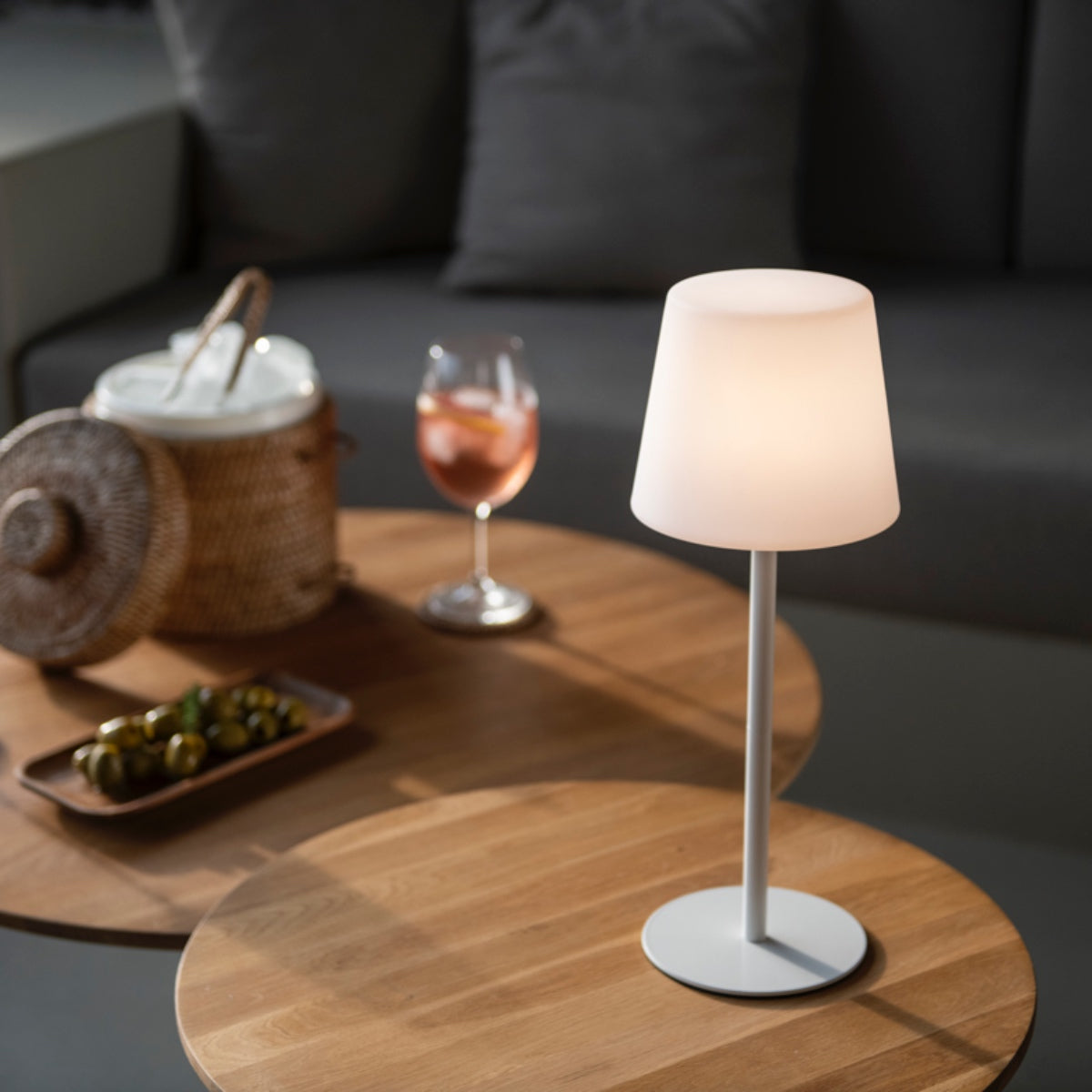 andrea-house-led-lampe-metall-wei-kabellos-tischleuchte image 1