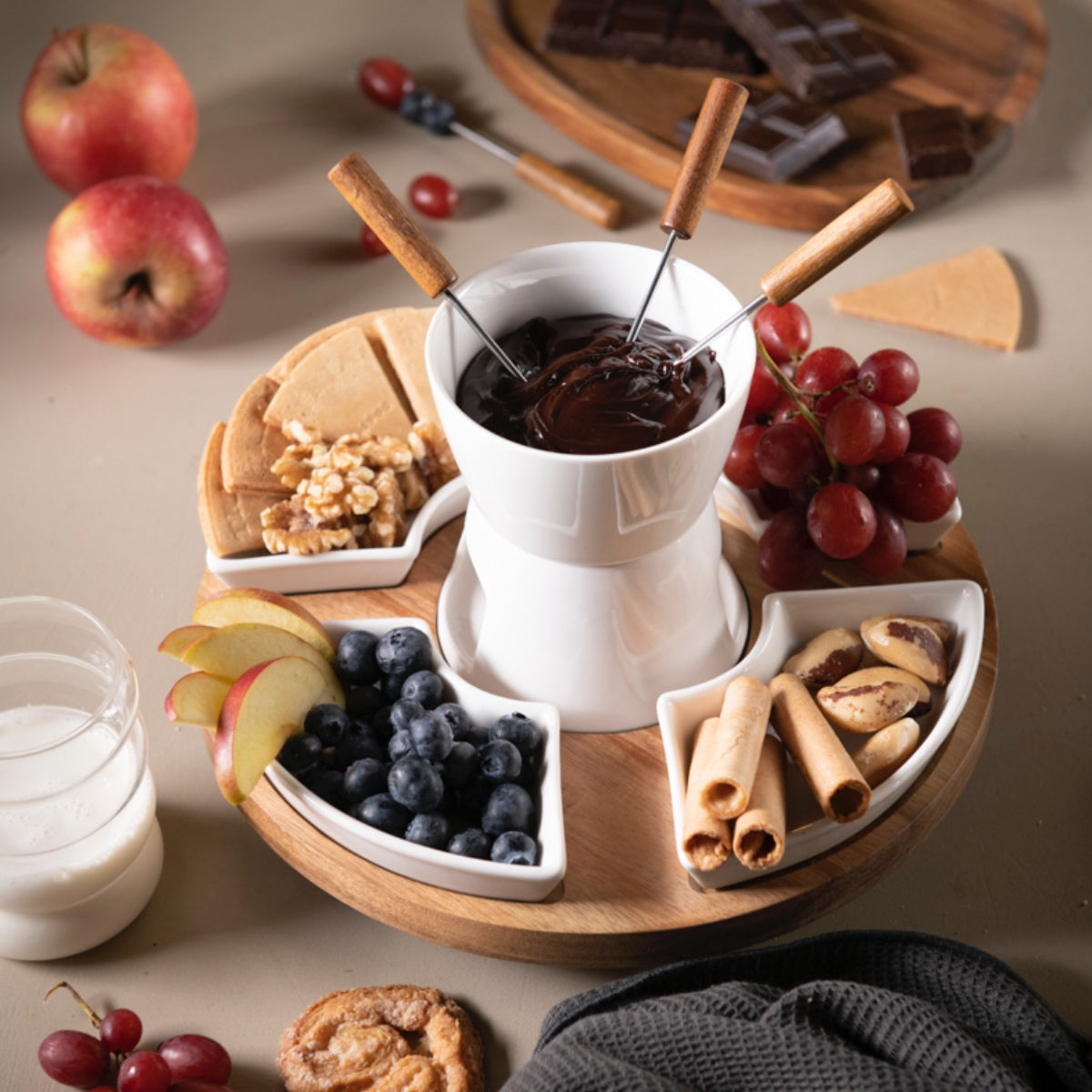 andrea-house-fondue-set-drehbar-4-teilig-porzellan-akazie image 1