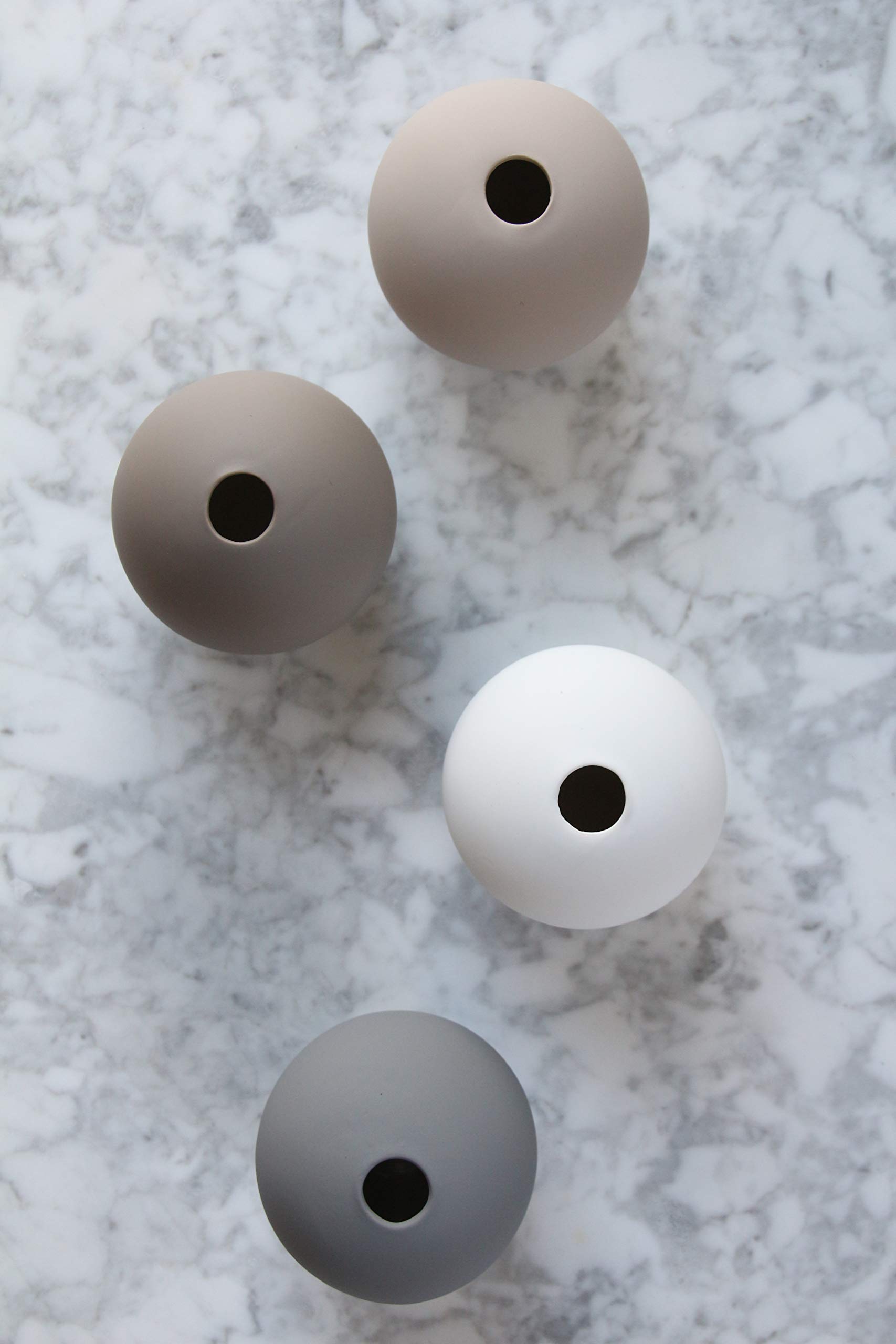 cooee-design-ball-vase-mud-8-cm-porzellan-matt image 6