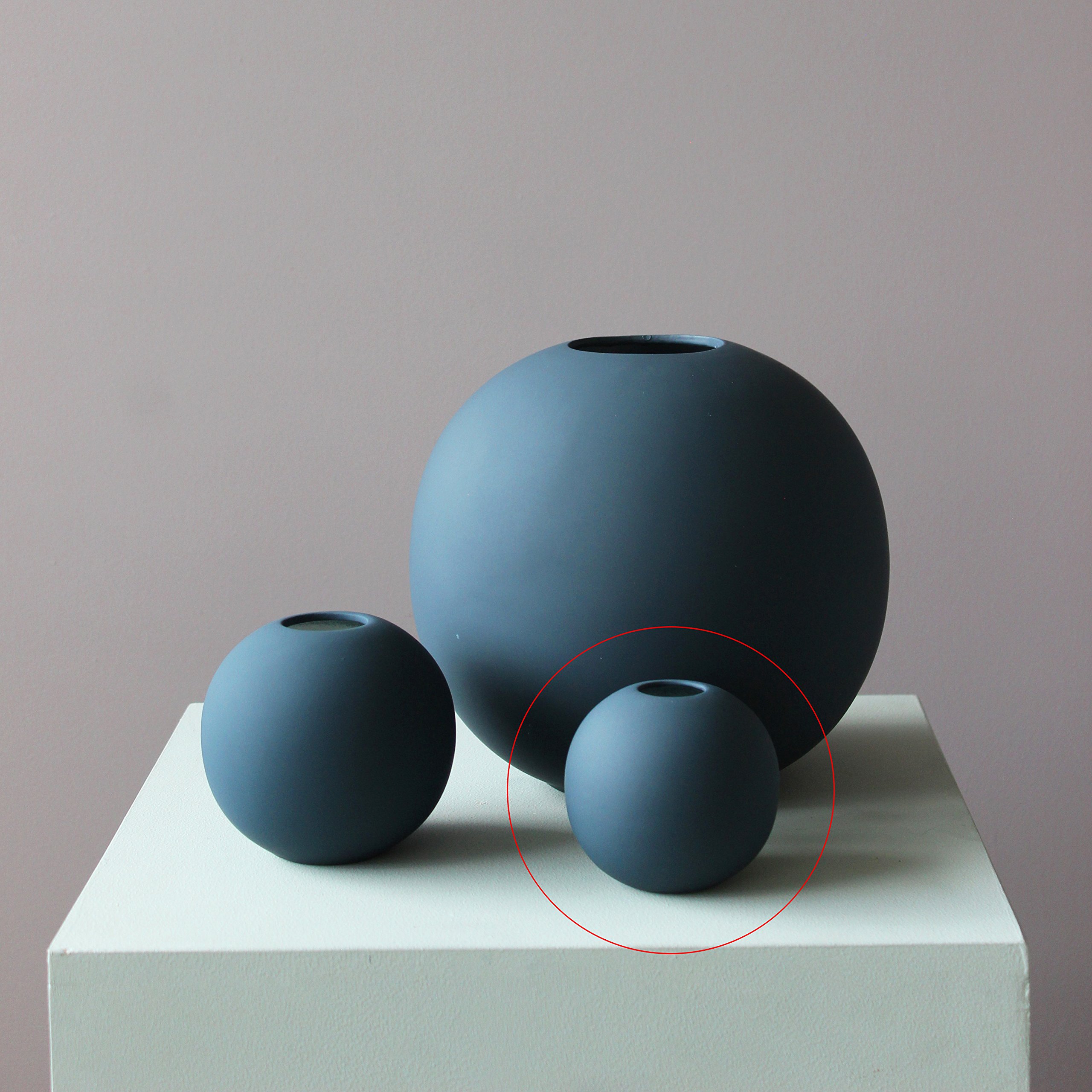 cooee-design-ball-vase-keramikvase-midnight-blue-8-cm image 4