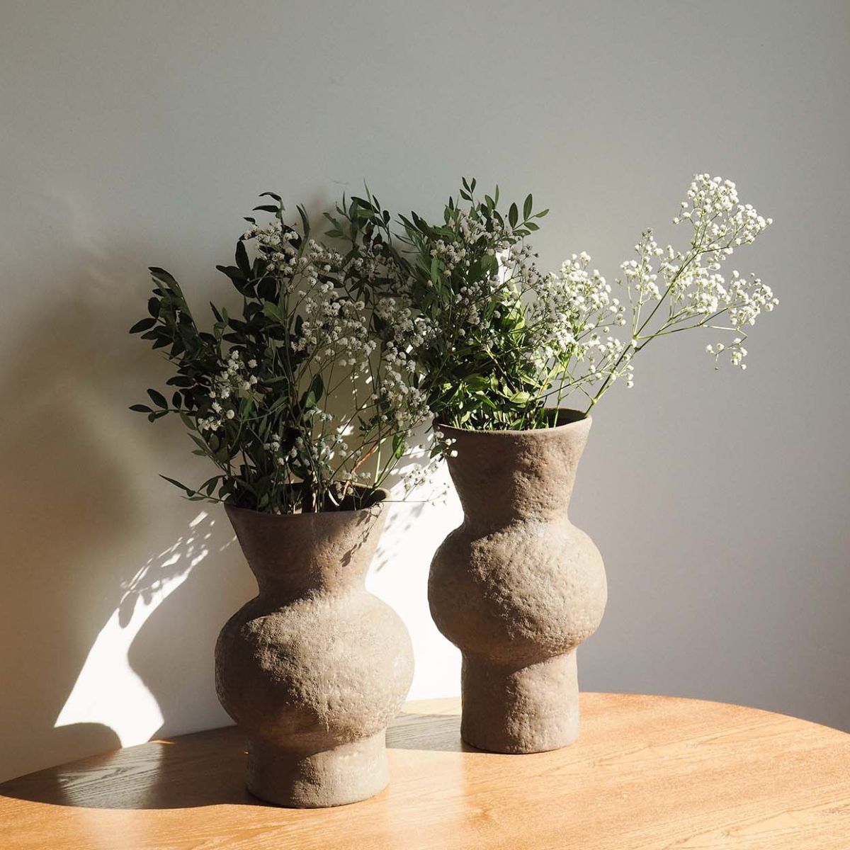 andrea-house-lira-vase-braun-26-cm-steinzeug-matt image 4