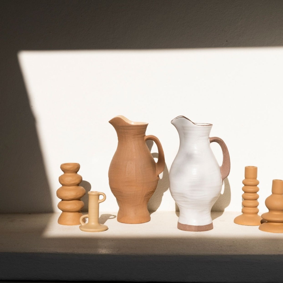 andrea-house-vase-keramik-wei-krugform image 2