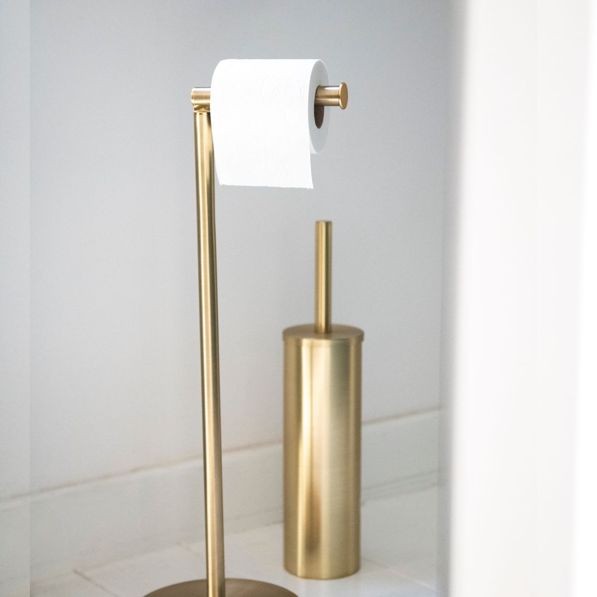 andrea-house-toilettenpapierhalter-gold-metall-klassisch image 1