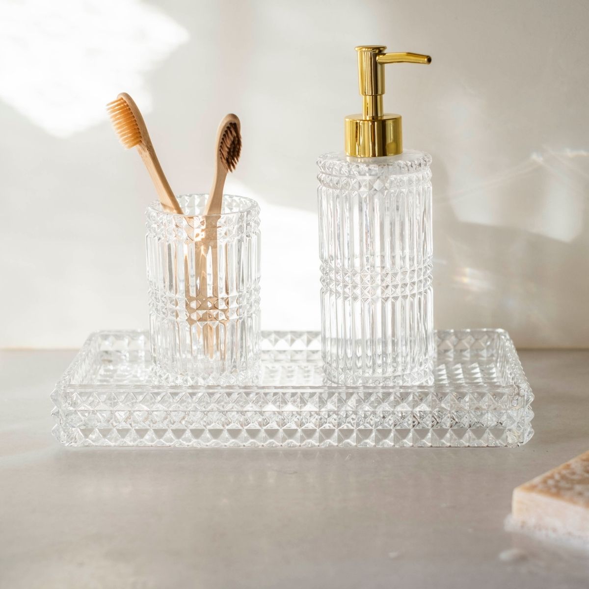 andrea-house-ba-o-seifenspender-glas-gold-klassisch image 3
