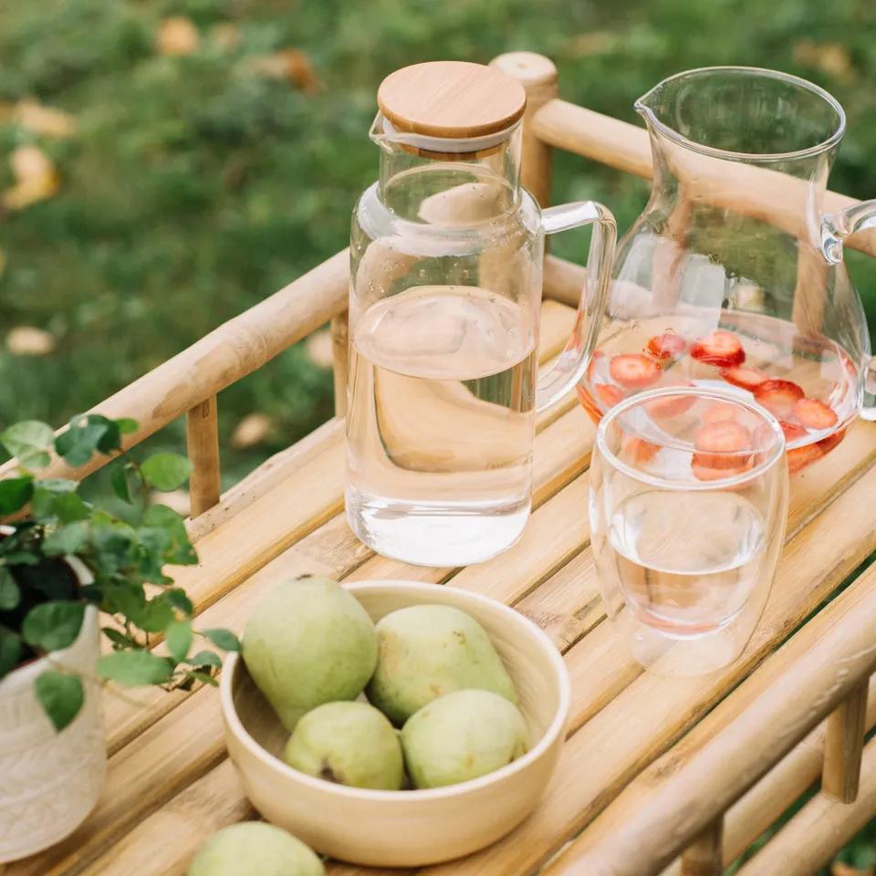 andrea-house-wasserkaraffe-bambus-glaskaraffe-wasserkanne-natur image 1
