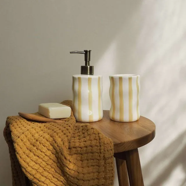 andrea-house-seifenspender-bari-keramik-wei-beige-bad image 1