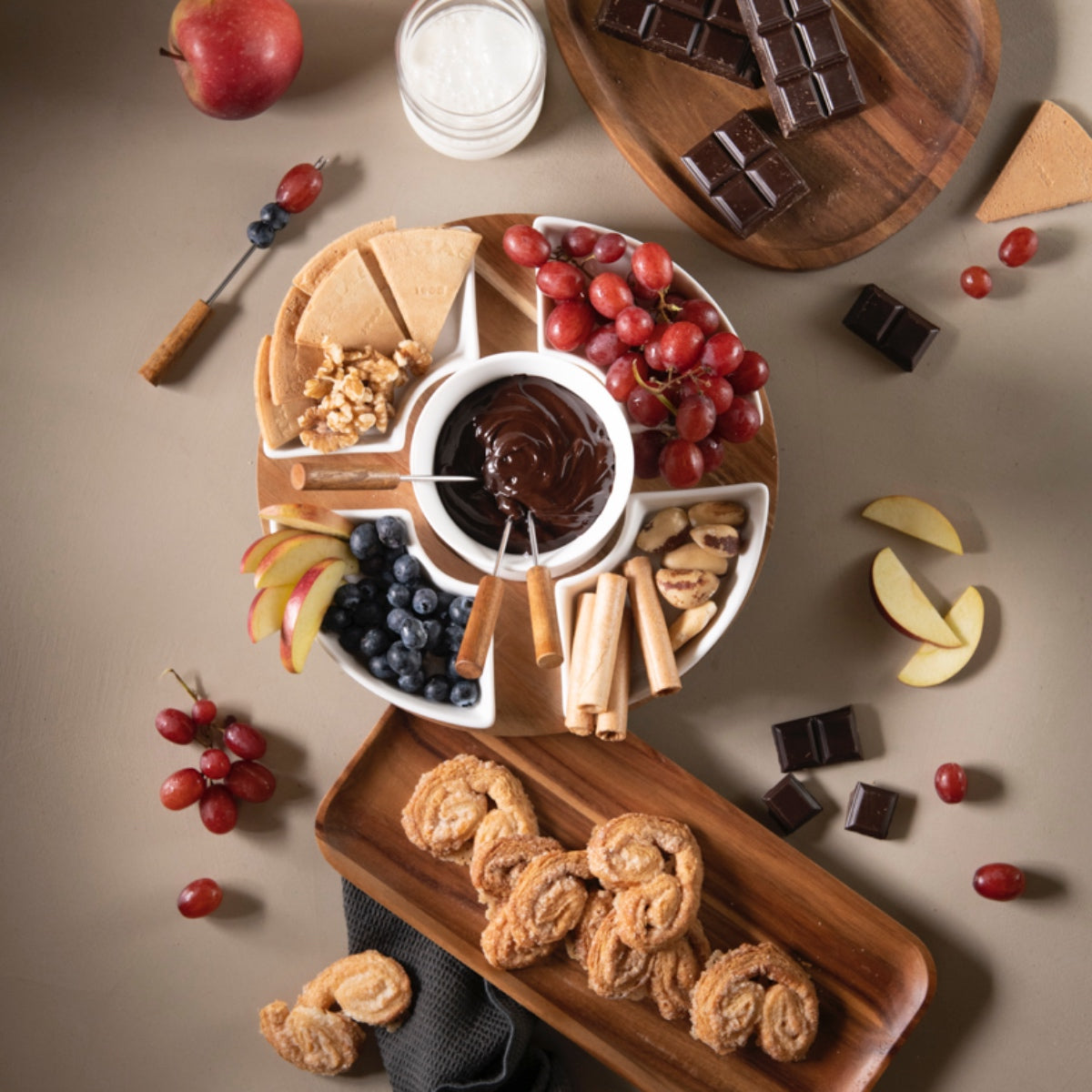 andrea-house-fondue-set-drehbar-4-teilig-porzellan-akazie image 2