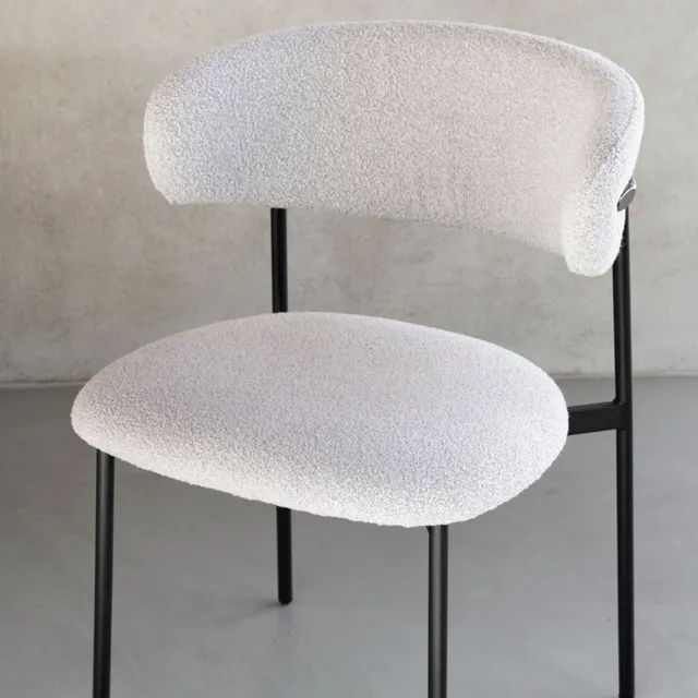 andrea-house-mueble-lucy-stuhl-grau-gepolstert image 1