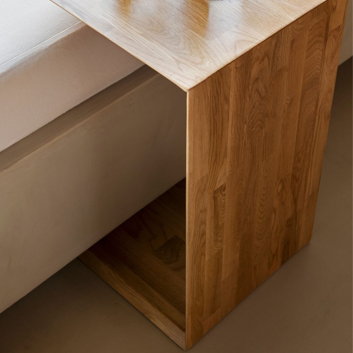 andrea-house-mueble-beistelltisch-eiche-sofa-ablage-holz image 4