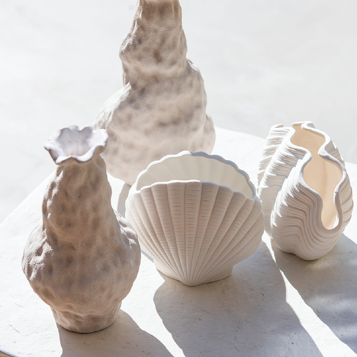 andrea-house-santorini-vase-keramik-wei-blumenvase image 2