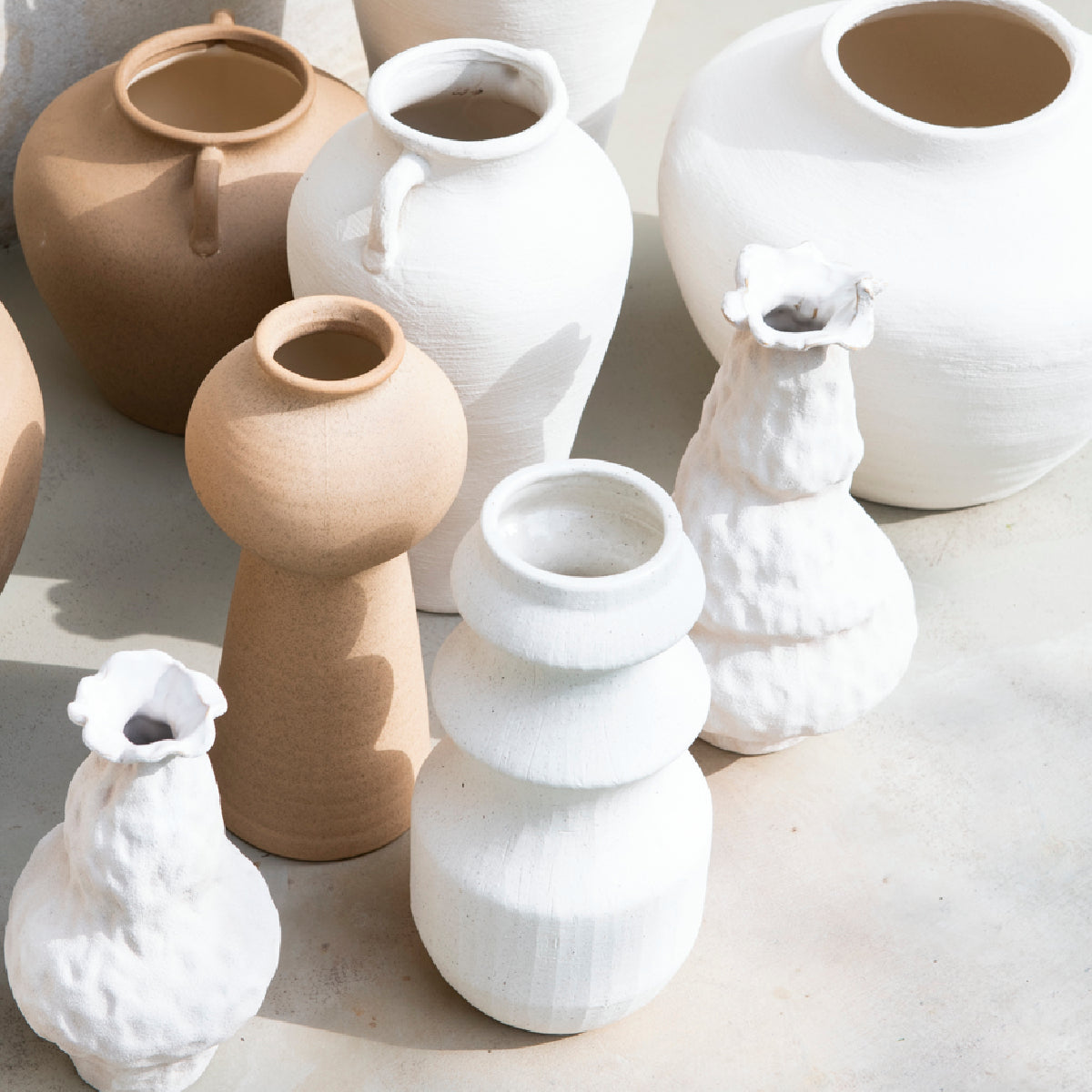 andrea-house-santorini-vase-keramik-wei-blumenvase image 3