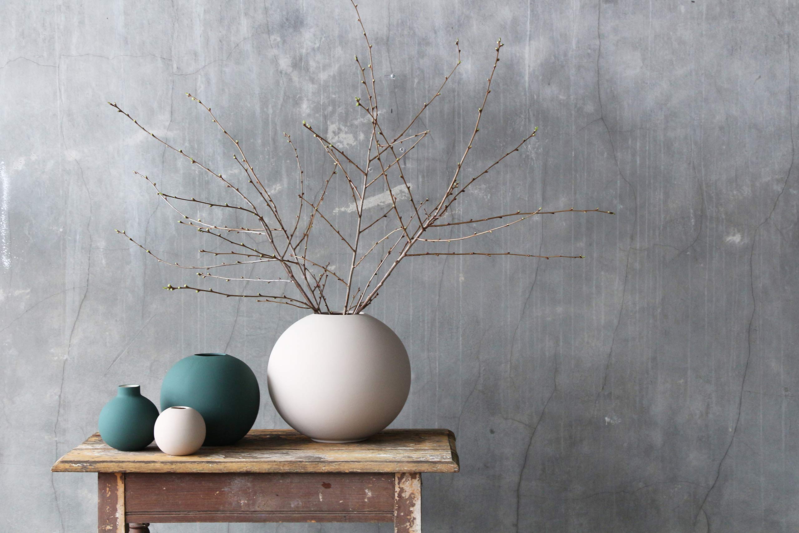 cooee-design-collar-vase-dark-green-keramikvase-14cm image 6