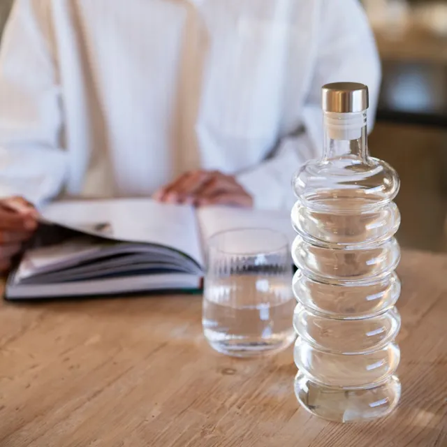 andrea-house-wasserflasche-glas-spiral-1-l image 1