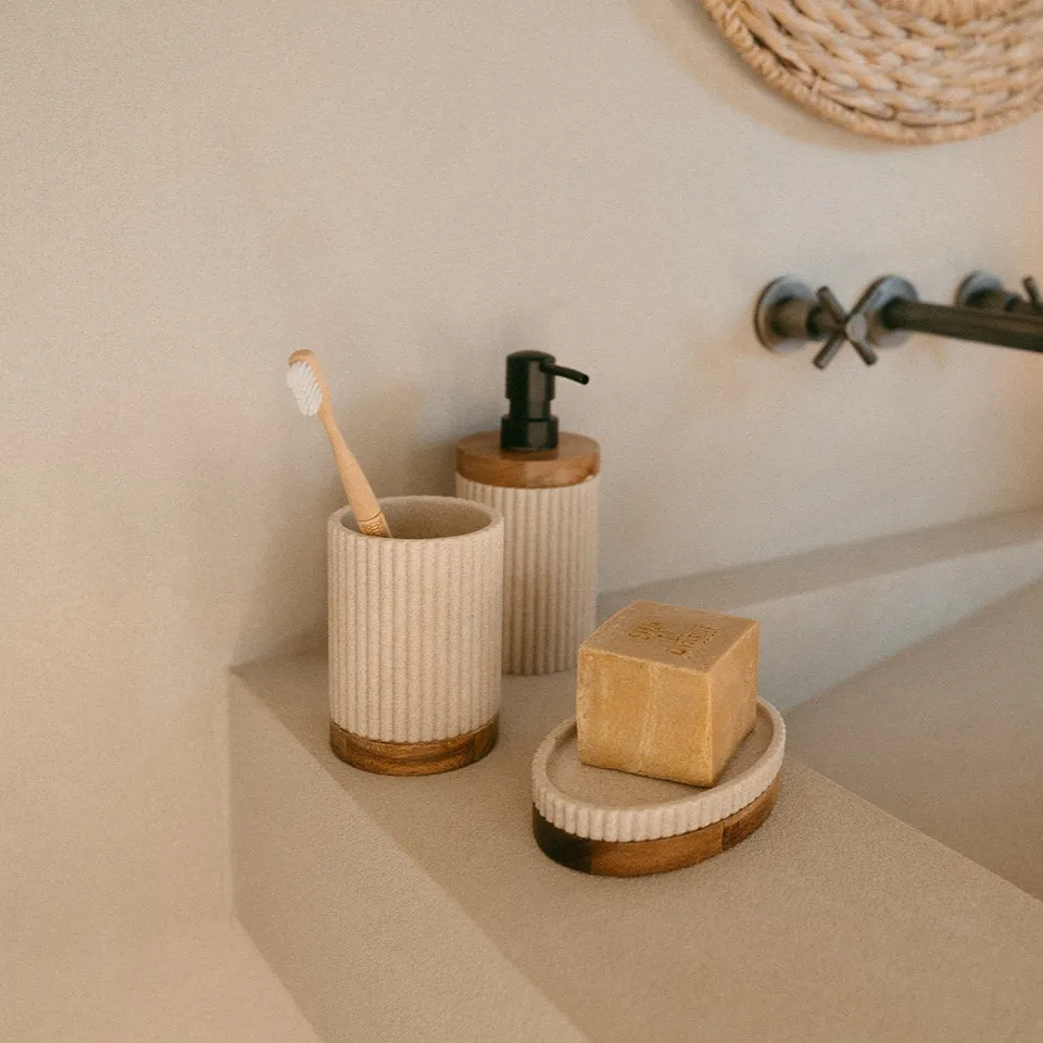 andrea-house-seifenschale-beige-holz-resin-badablage image 1